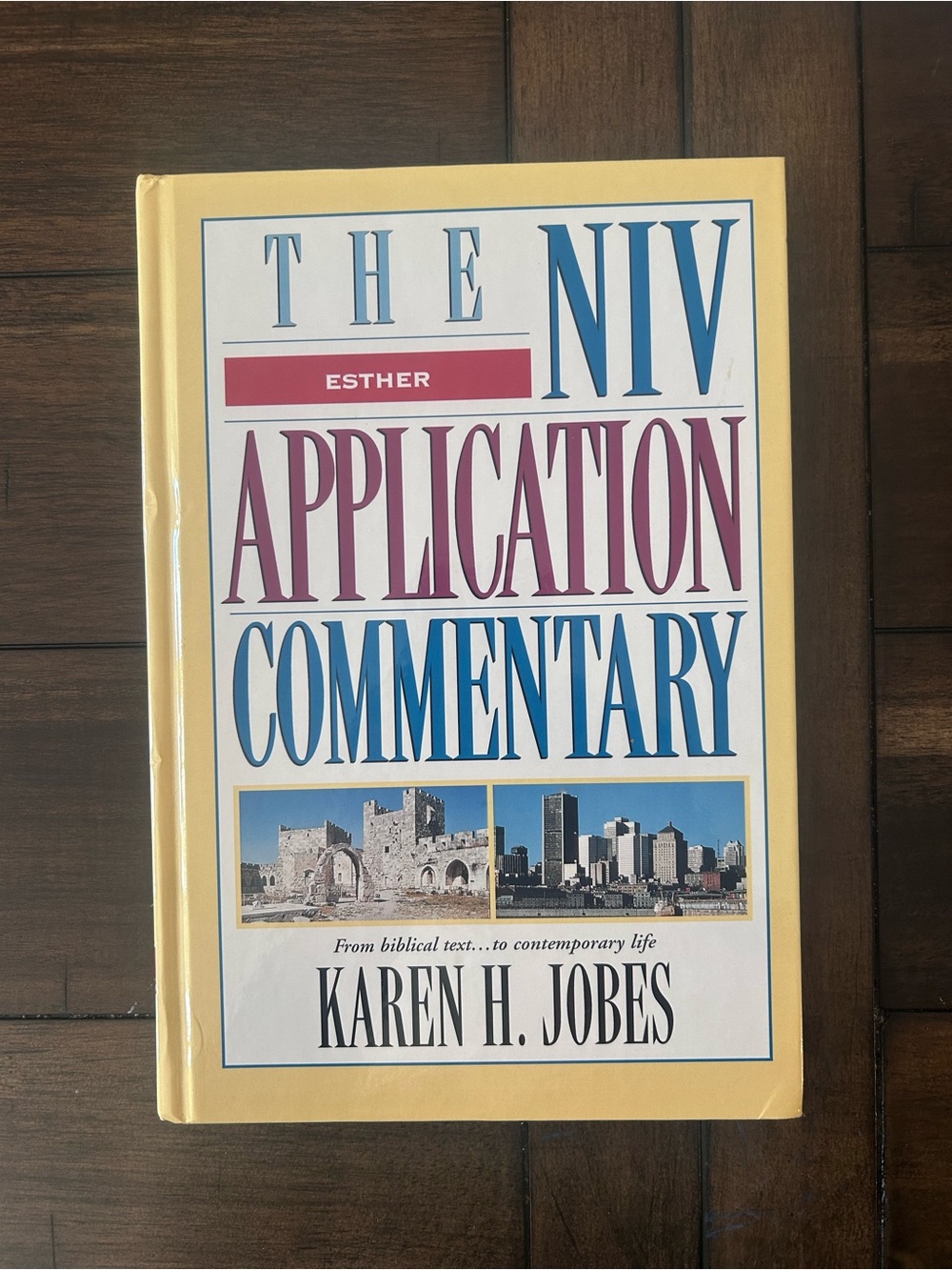 Karen H. Jobes The NIV Application Commentary - Yellow Hardcover